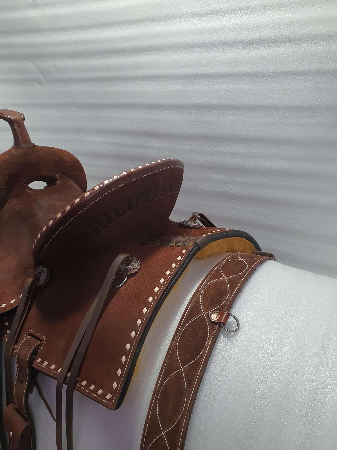 Western Leather Barrel Saddle Available from 10" to 18" with Combo Matching Headstall, Breast Collar, Front and Back Cinches Copper Rivets & Conchos (10 to 18 inches) - Image 2