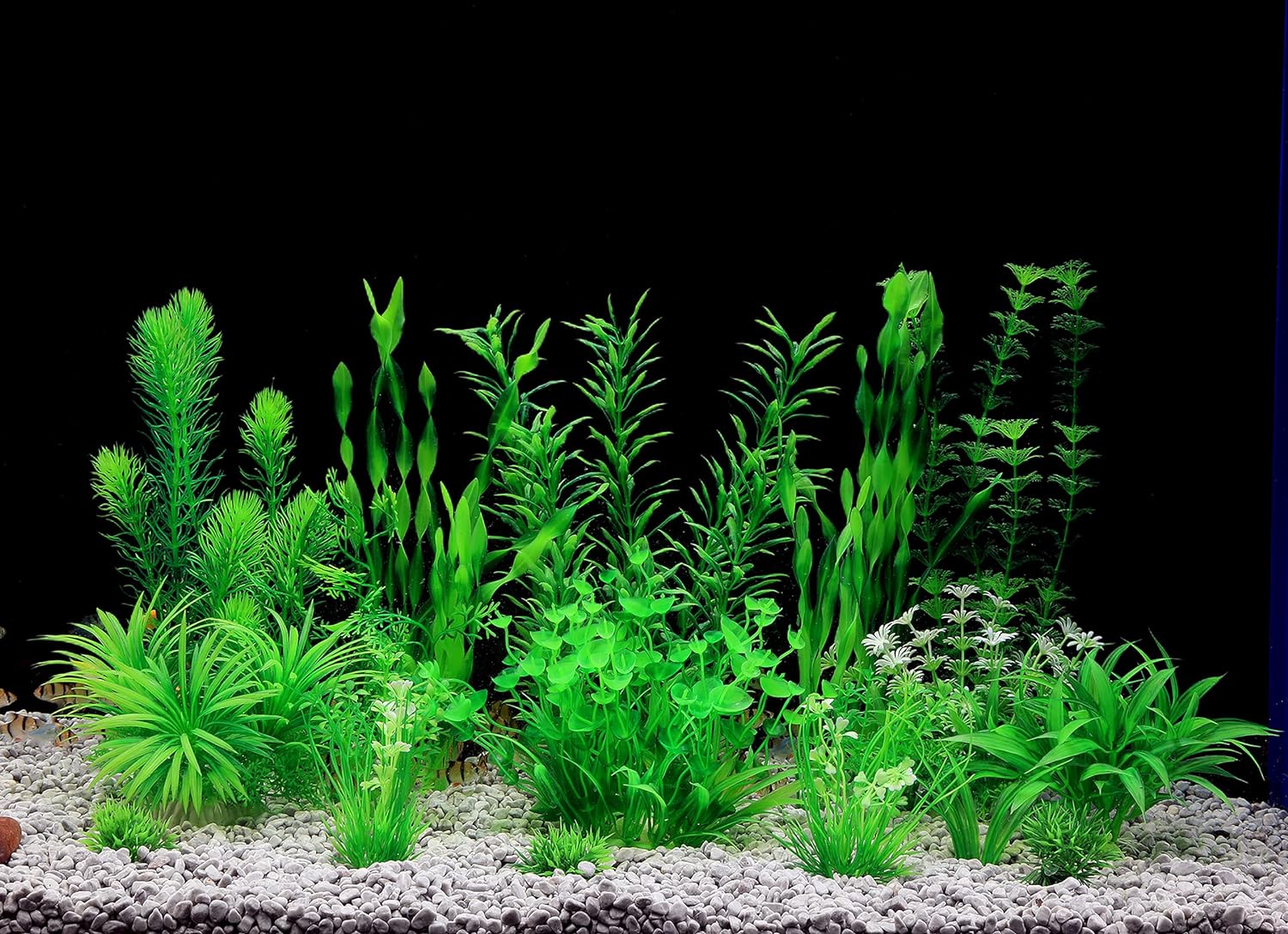 MyLifeUNIT Aquarium Plants, 20 Pack Artificial Fish Tank Plants for Aquarium Decorations (Green) - Image 5